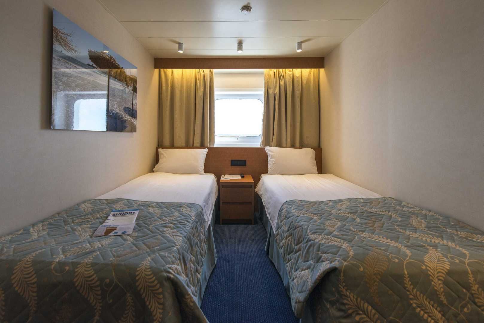 Odoo - образец 3 за три графи